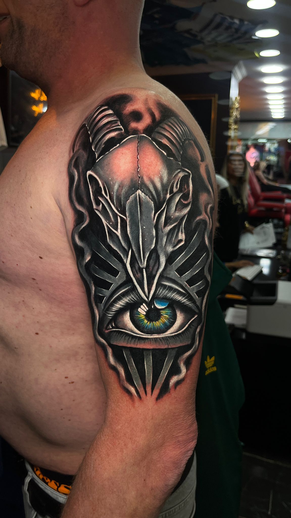 Truva Ink Tattoo Antalya cover-up dövme çalışması 2